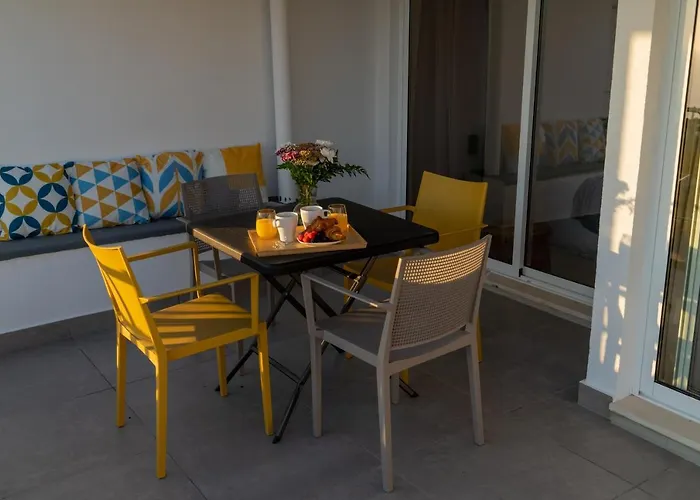 The View House - * ססימברה